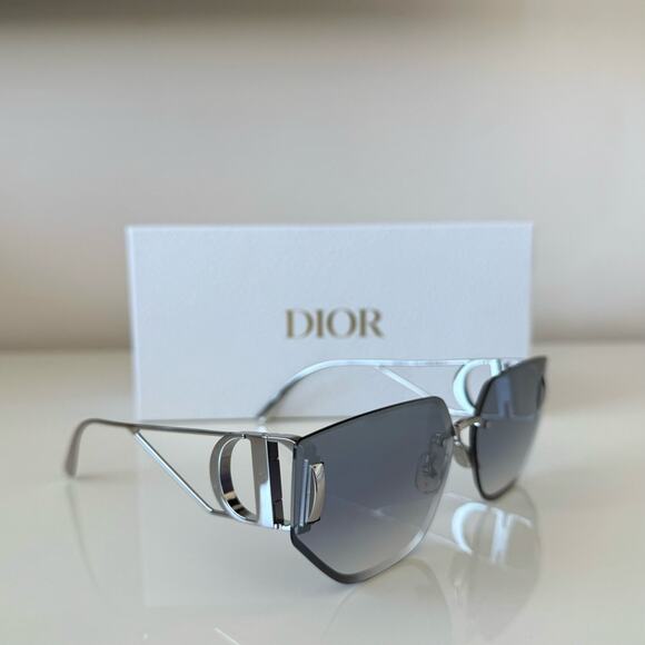 NEW!!! Dior 30Montaigne B3U F0A6 Sunglasses Authentic Retail 580$ - Picture 2 of 10